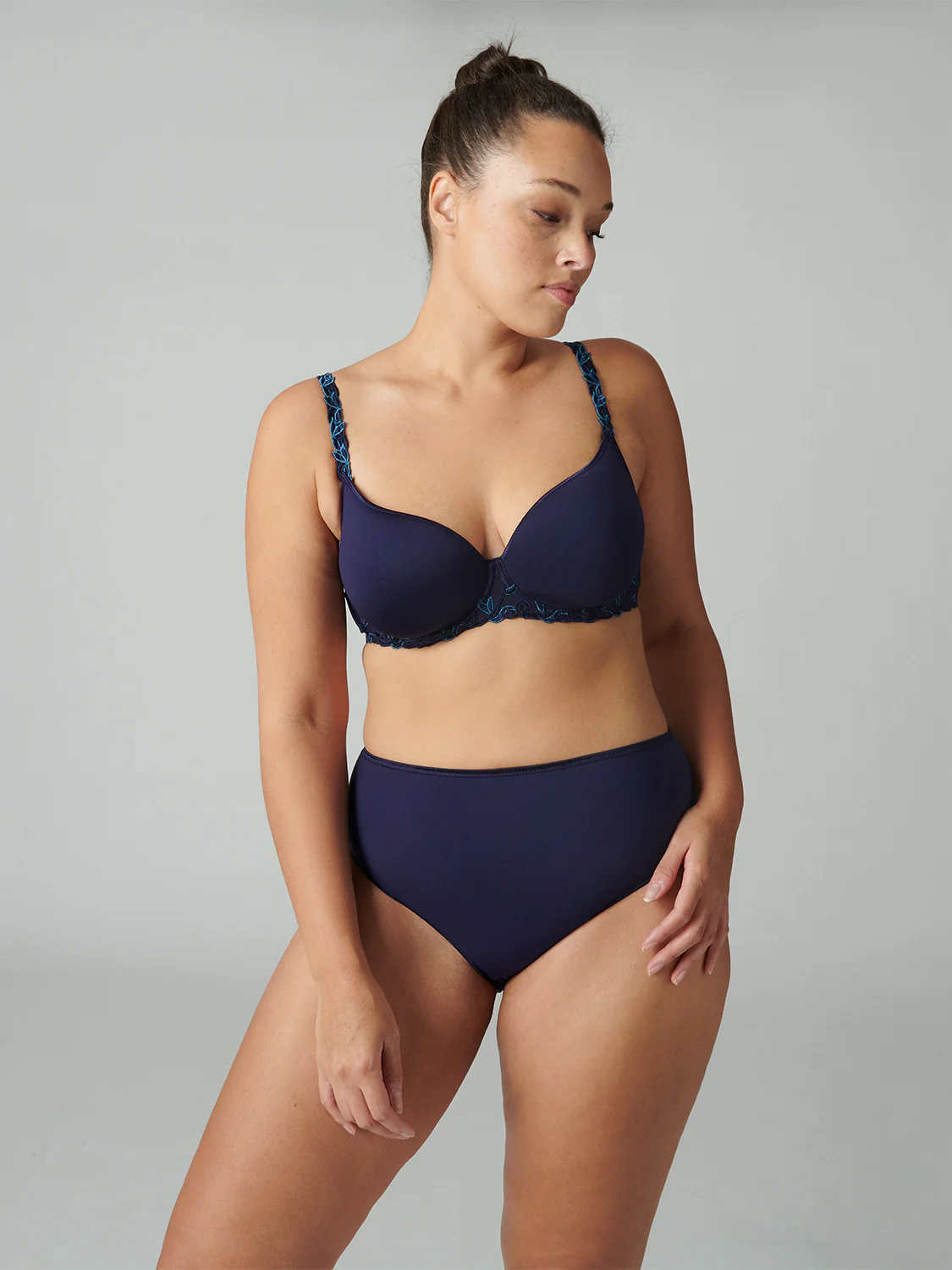 3D plunge bra - Midnight - Image 9