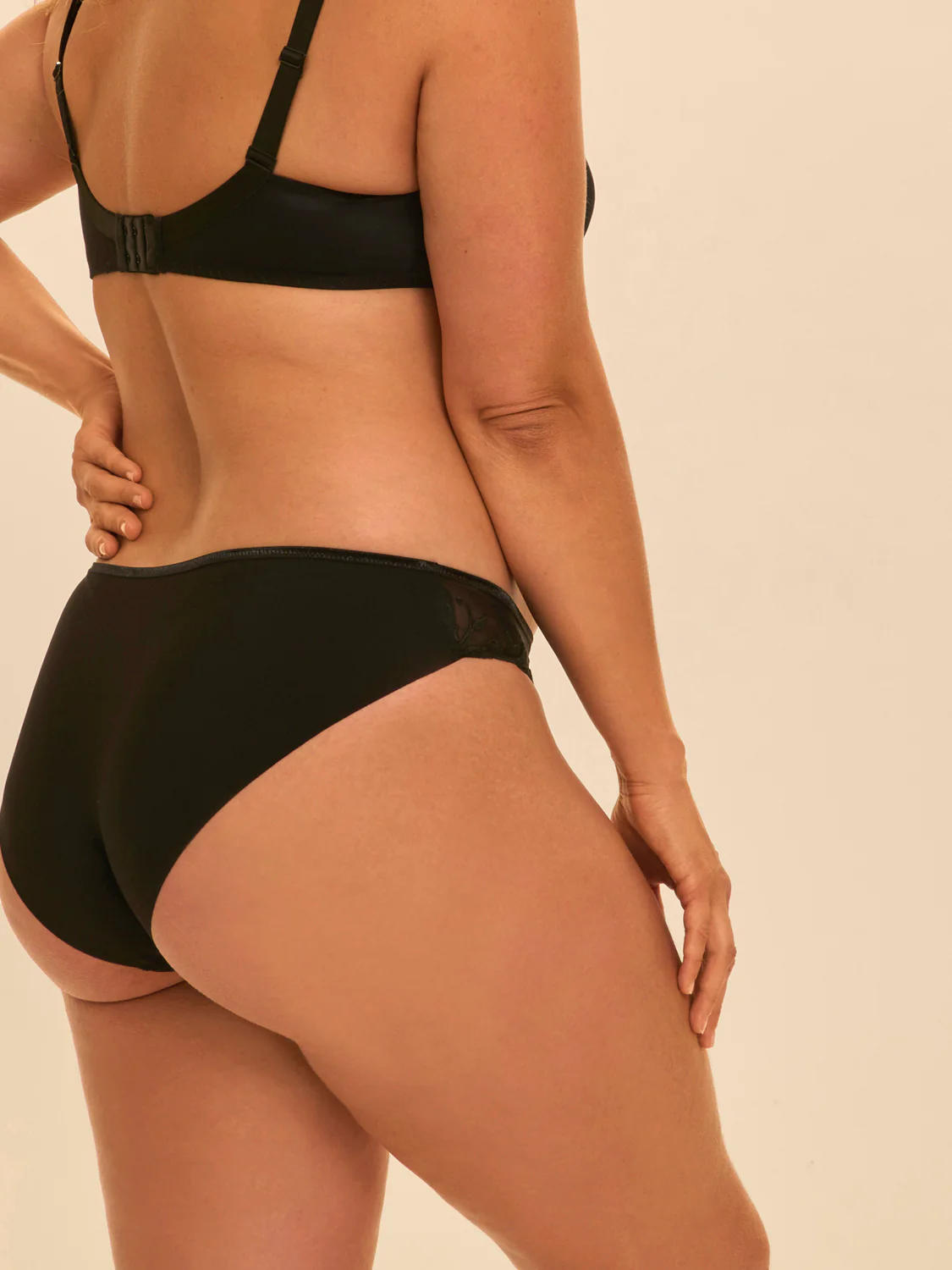 Cotton slip - Black - Image 5