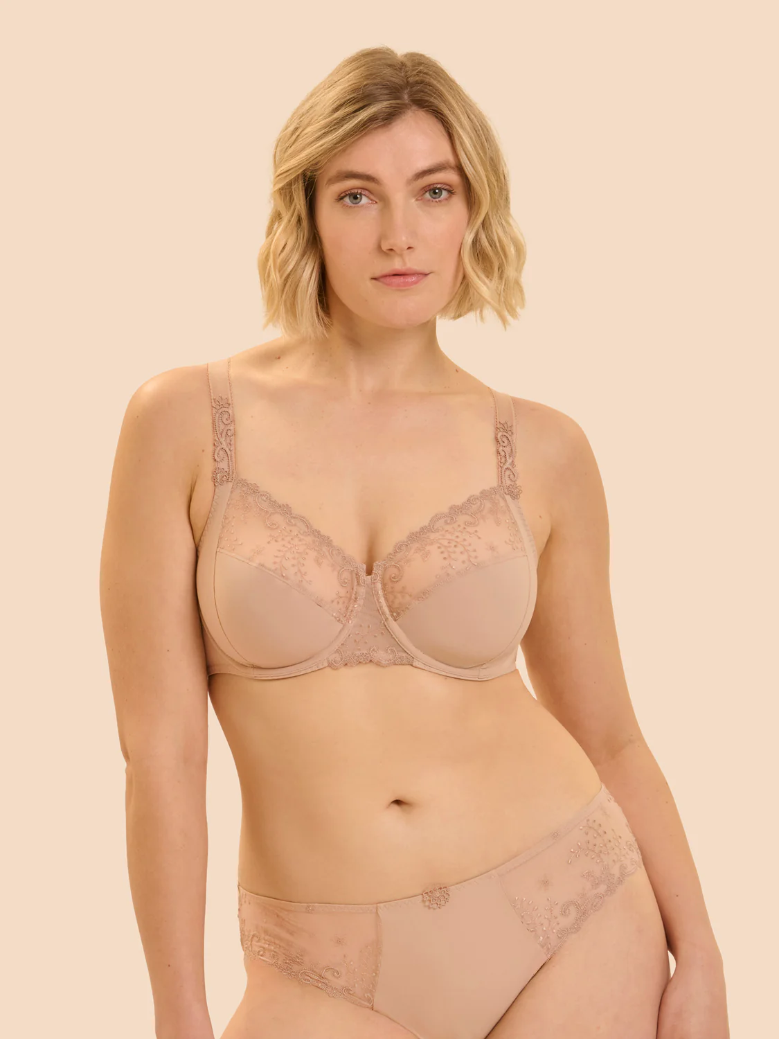 Full cup support bra - Nude