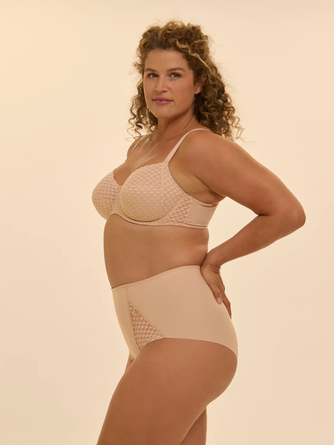 Full cup support bra - Peau rosée - Image 5