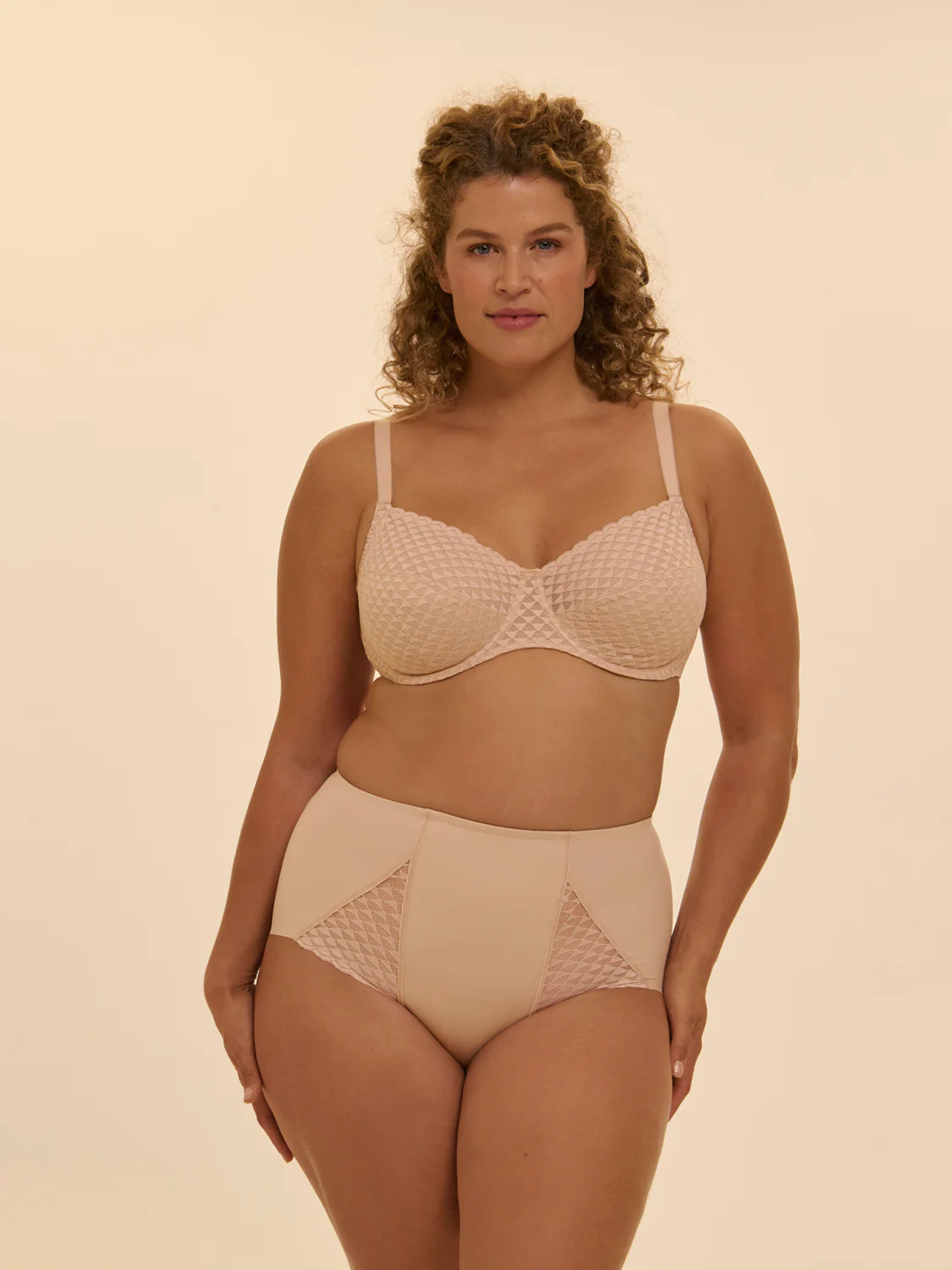 Full cup support bra - Peau rosée - Image 6