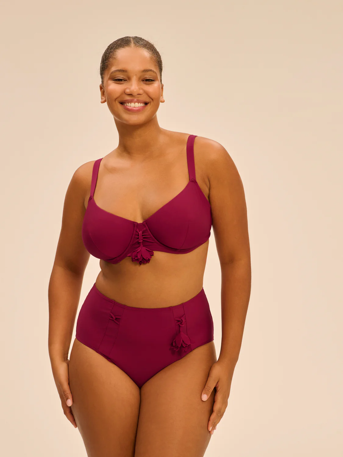 High-waist bikini brief - Cranberry - Image 10