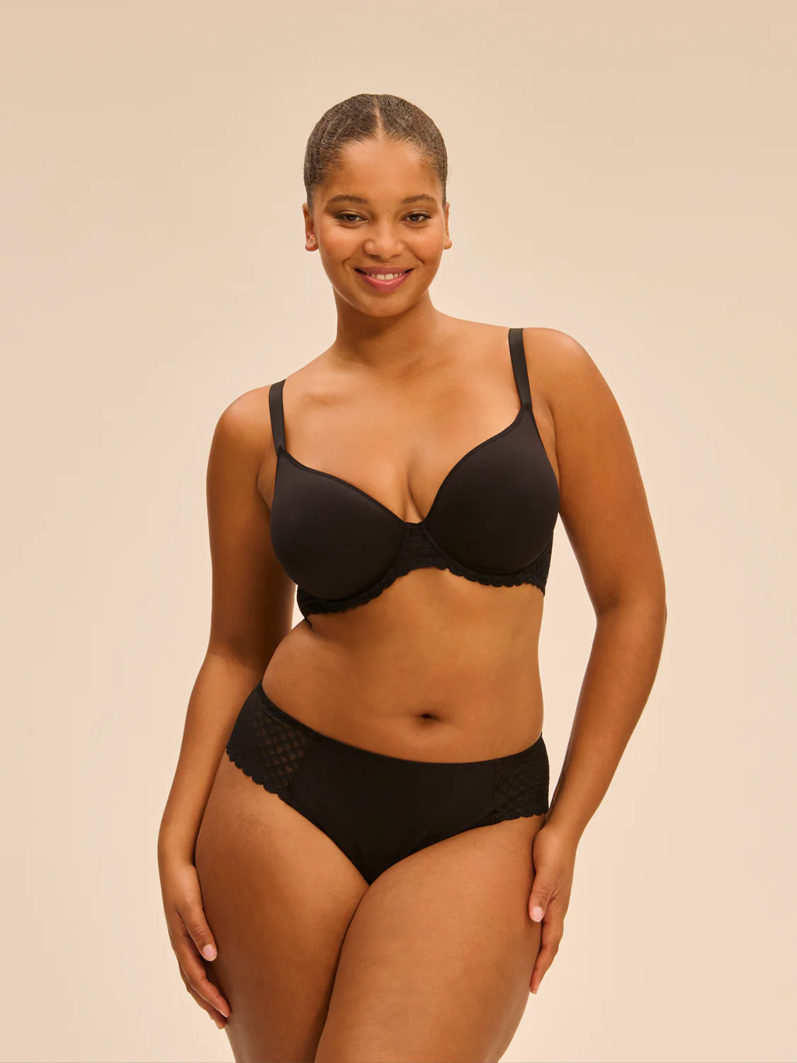 Indented shorty - Black - Image 9