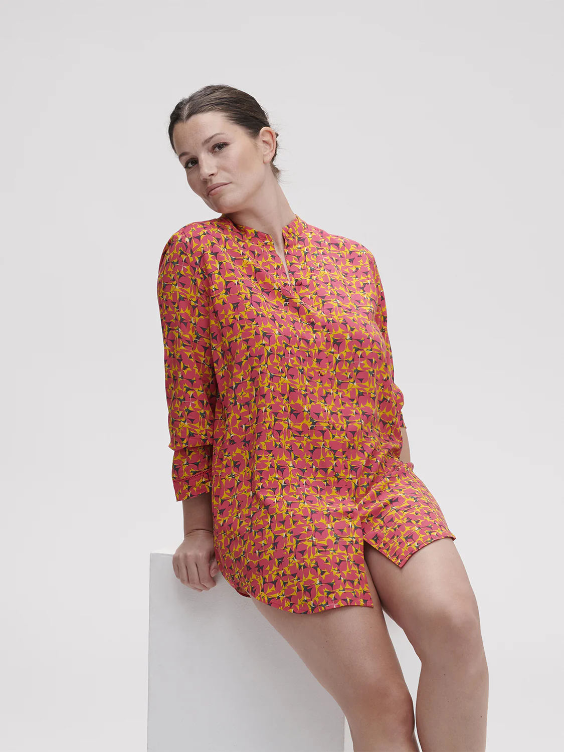Long sleeved nightdress - Groovy Print - Image 10