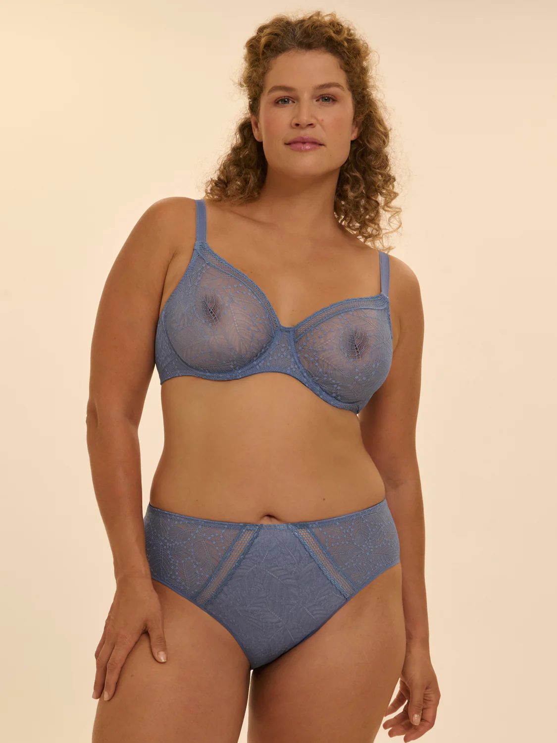 Plunging moulded underwired bra - Chambray Blue - Image 12
