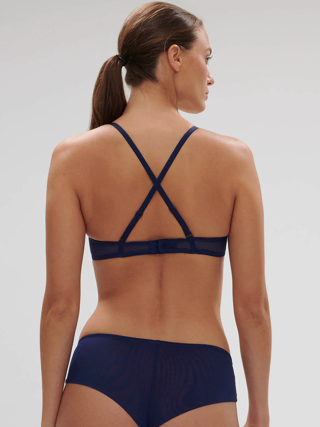 Plunging underwired bra - Midnight - Image 3
