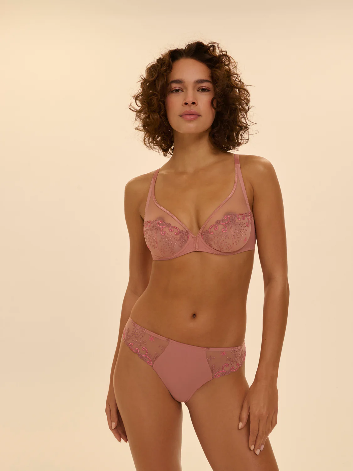 Plunging underwired bra - Smokey Pink - Image 4