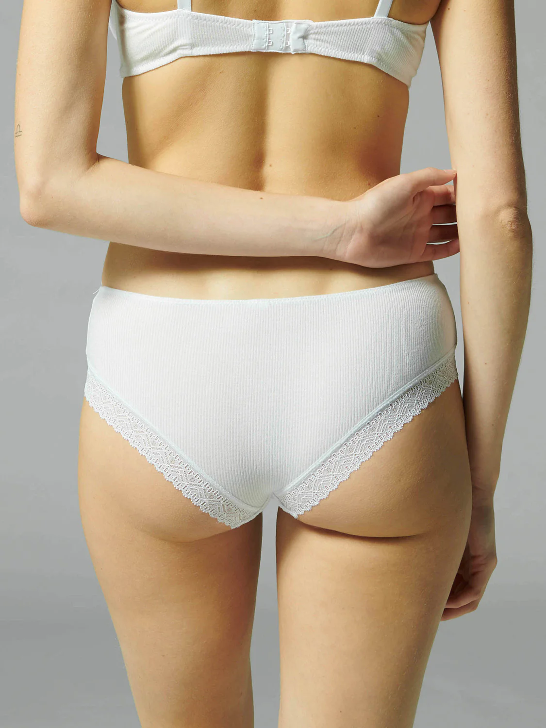 Shorty - White - Image 5