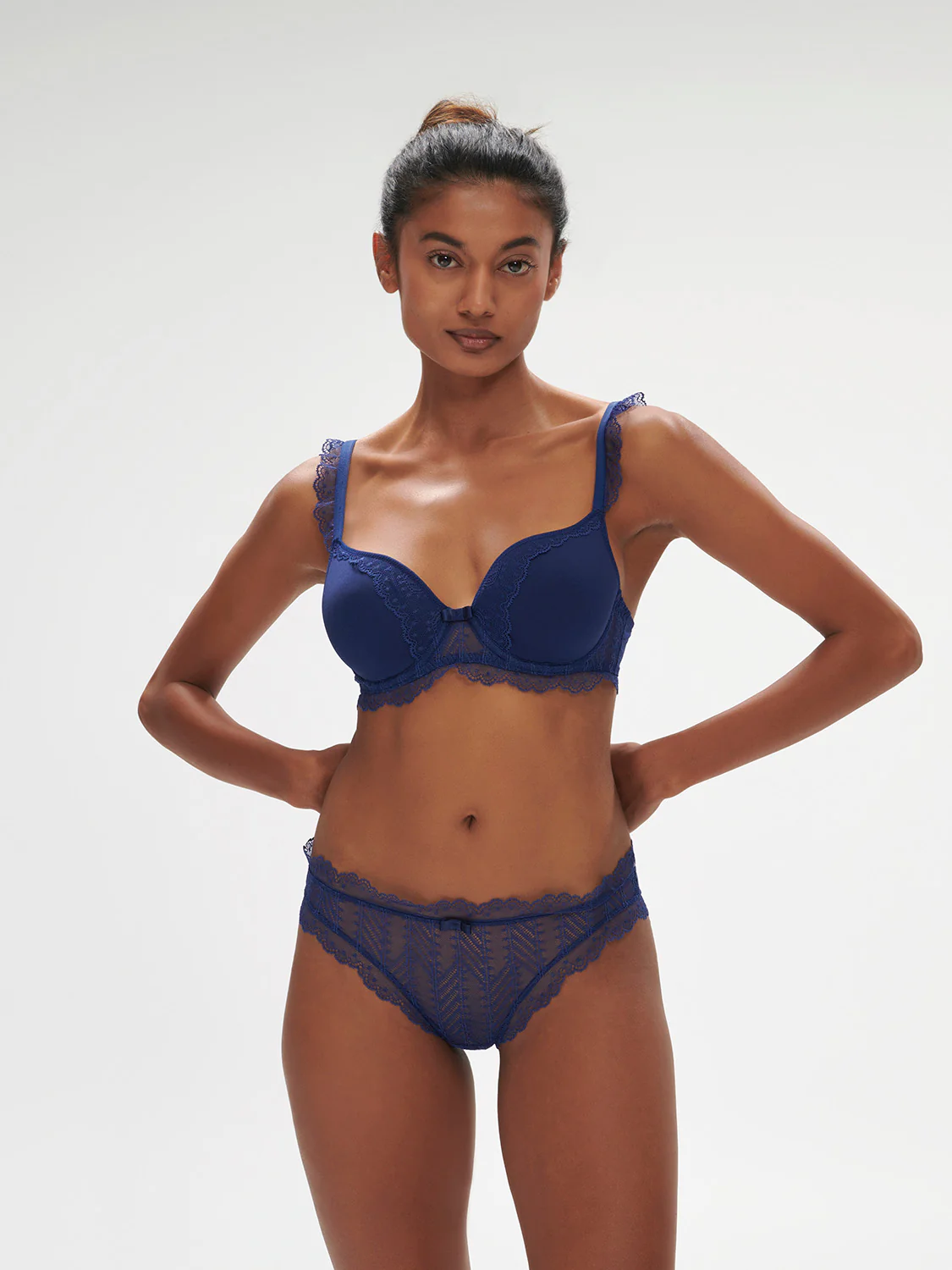 Spacer plunge bra - Midnight - Image 4