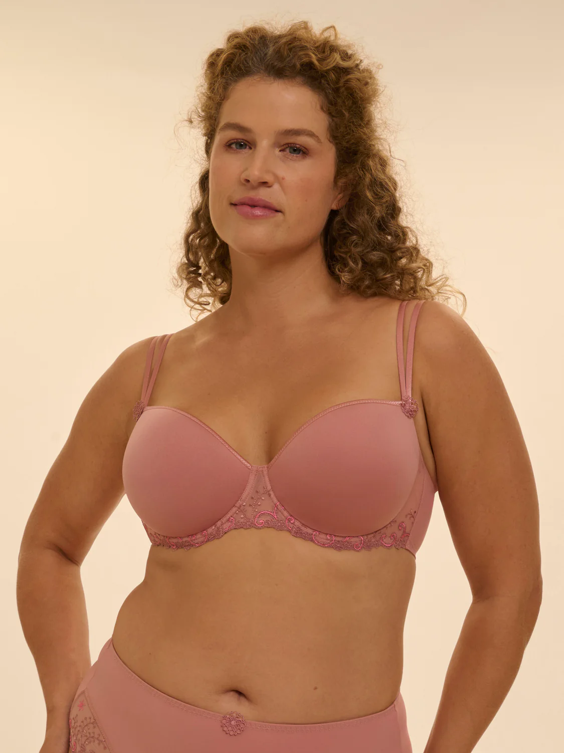 Squared neckline spacer bra - Smokey Pink - Image 7