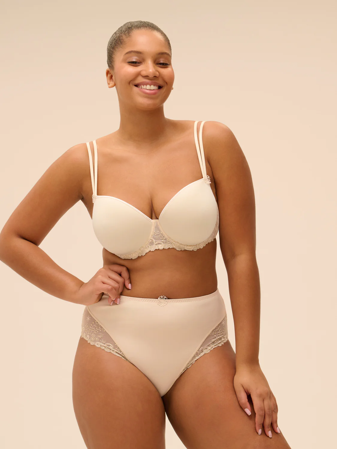 Squared neckline spacer bra - Topaz Beige - Image 11