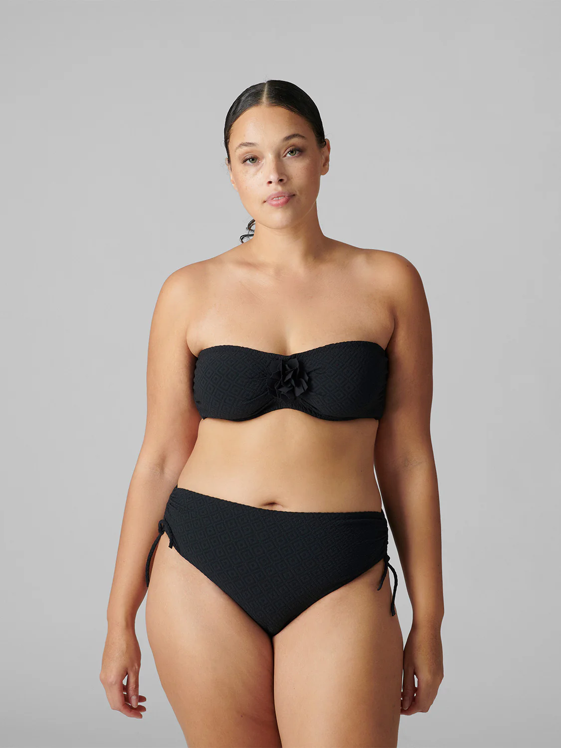 Underwired bandeau bikini top - Black - Image 11
