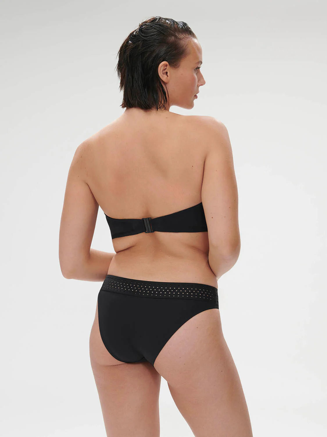 Underwired bandeau bikini top - Black - Image 15