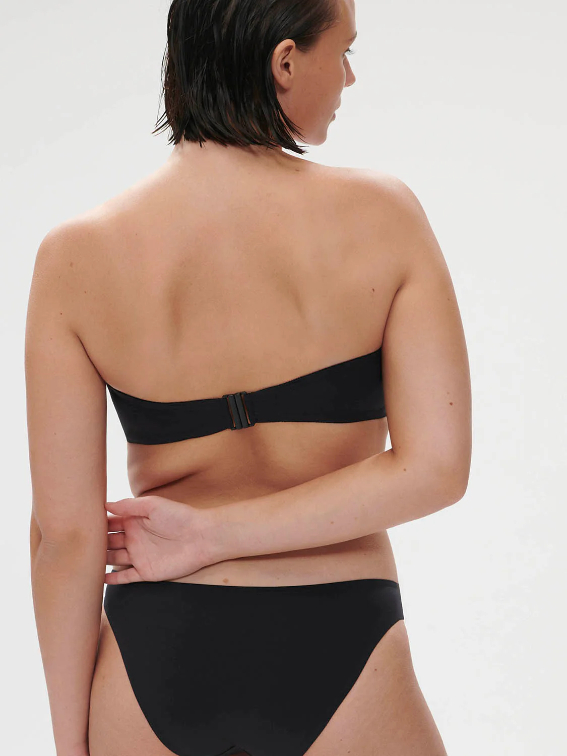 Underwired bandeau bikini top - Black - Image 11