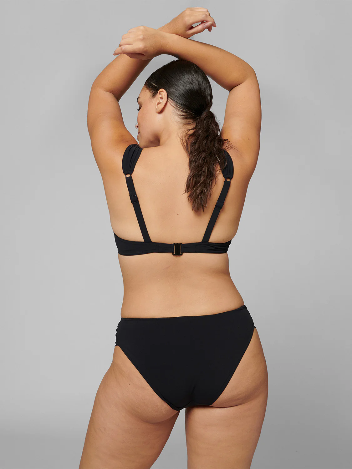 Underwired bikini top - Black - Image 9