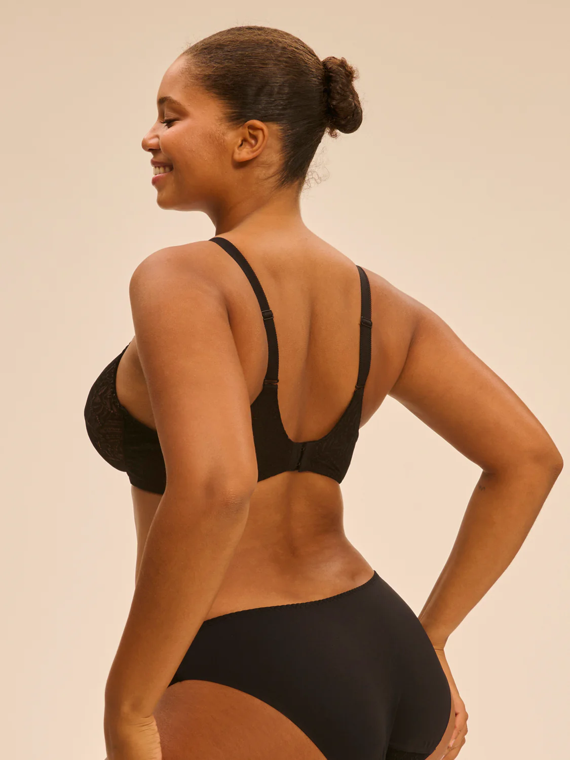 Underwired bra - Black - Image 13