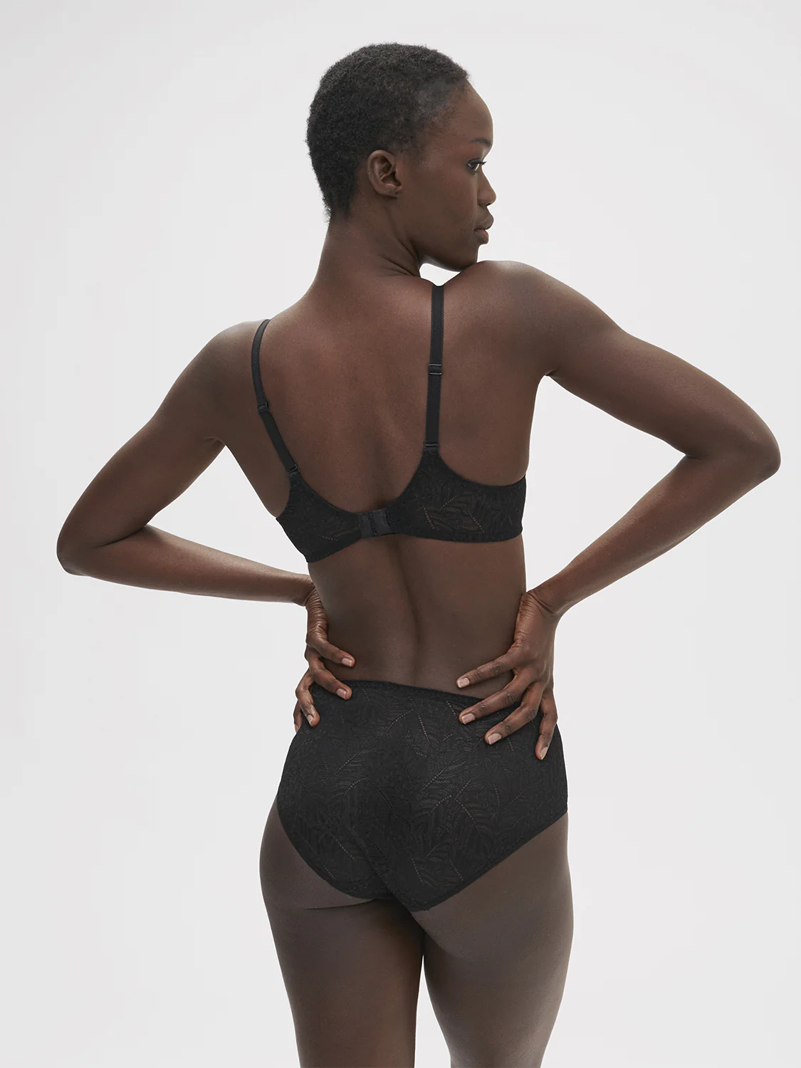 Underwired bra - Black - Image 9