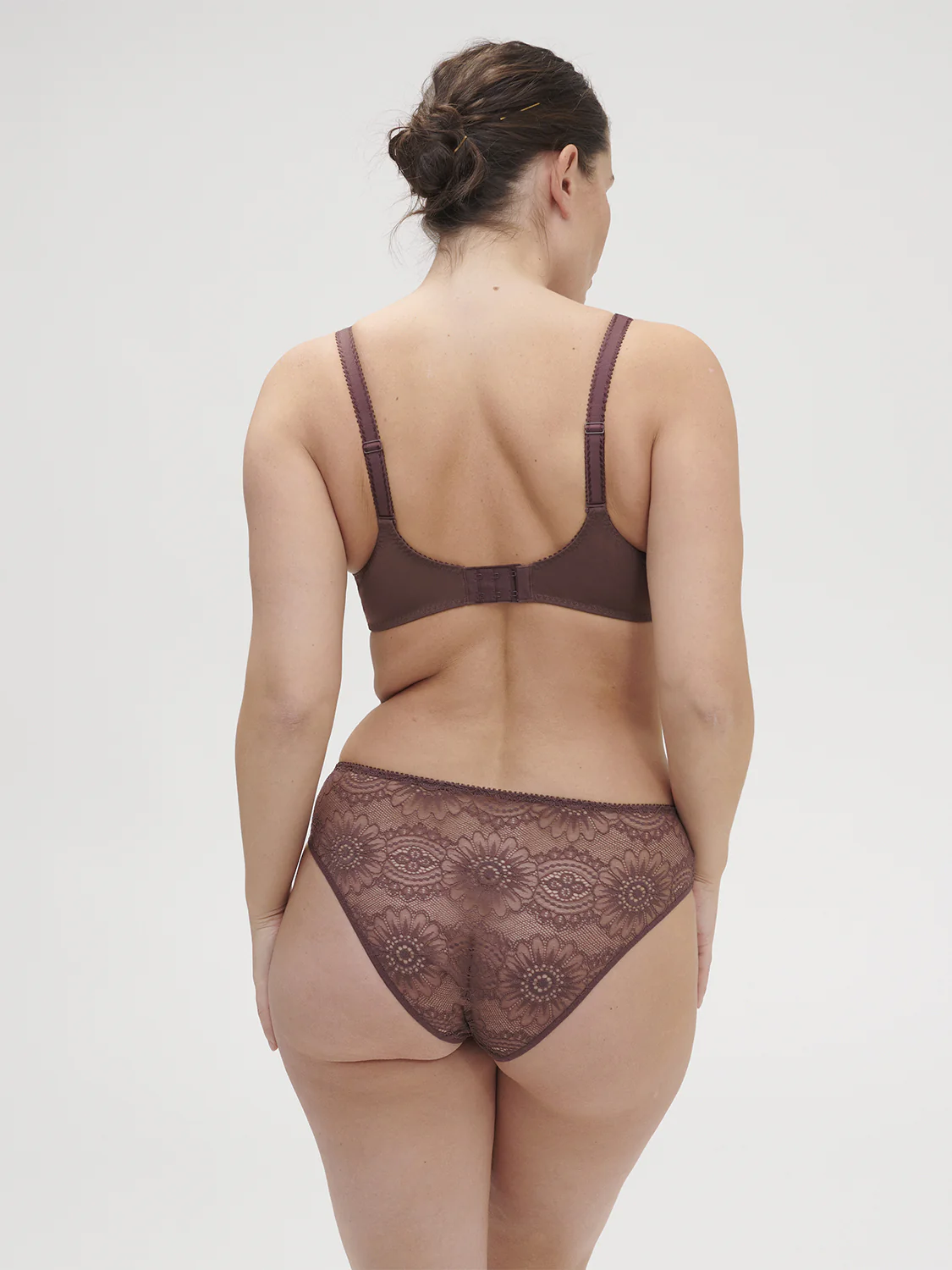 Underwired bra with curved neckline - Byzantine - Image 11