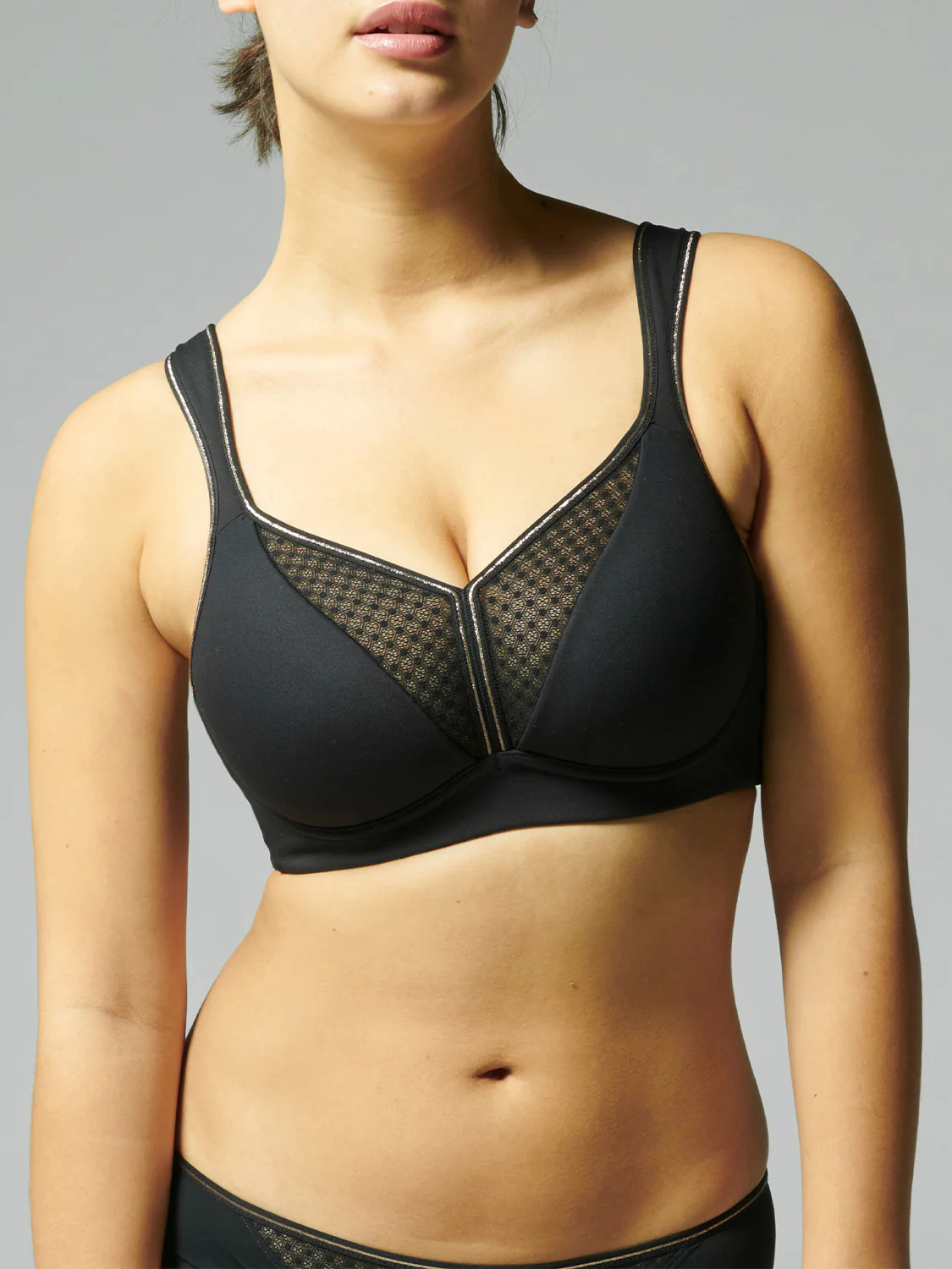 Underwired sports bra - Black - Image 3